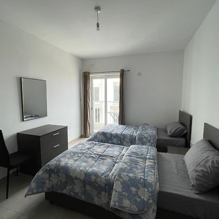 R3 Rn Retreat Apartment St. Paul's Bay Exterior photo